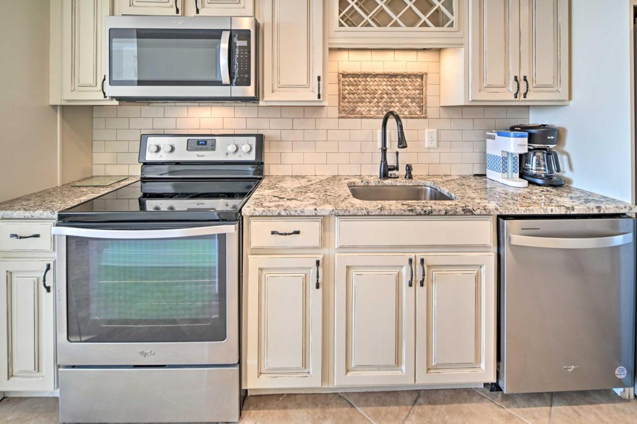 Cozy Myrtle Beach Resort Condo With Community Pool! Kültér fotó